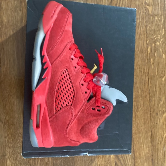 Jordan Red - Picture 6 of 9